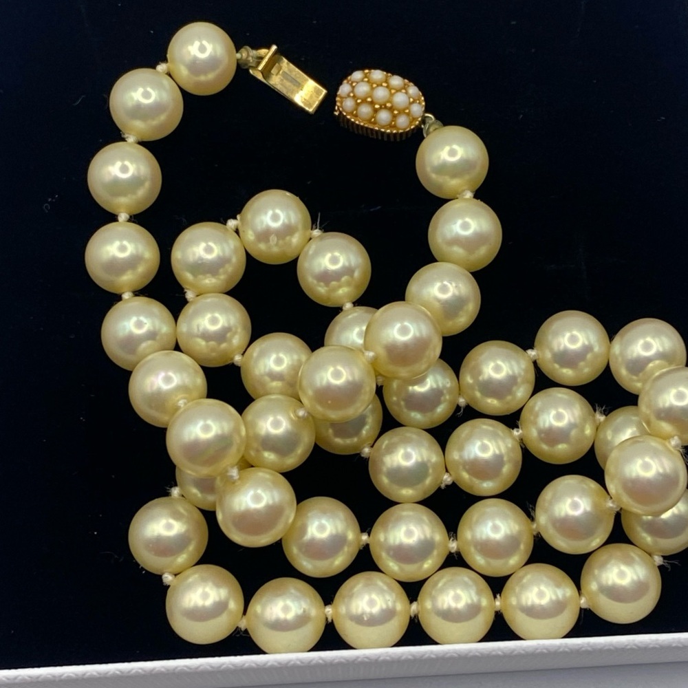 Vintage Ciner 1960's Hand Knotted Japanese Faux Pearl Necklace 18”